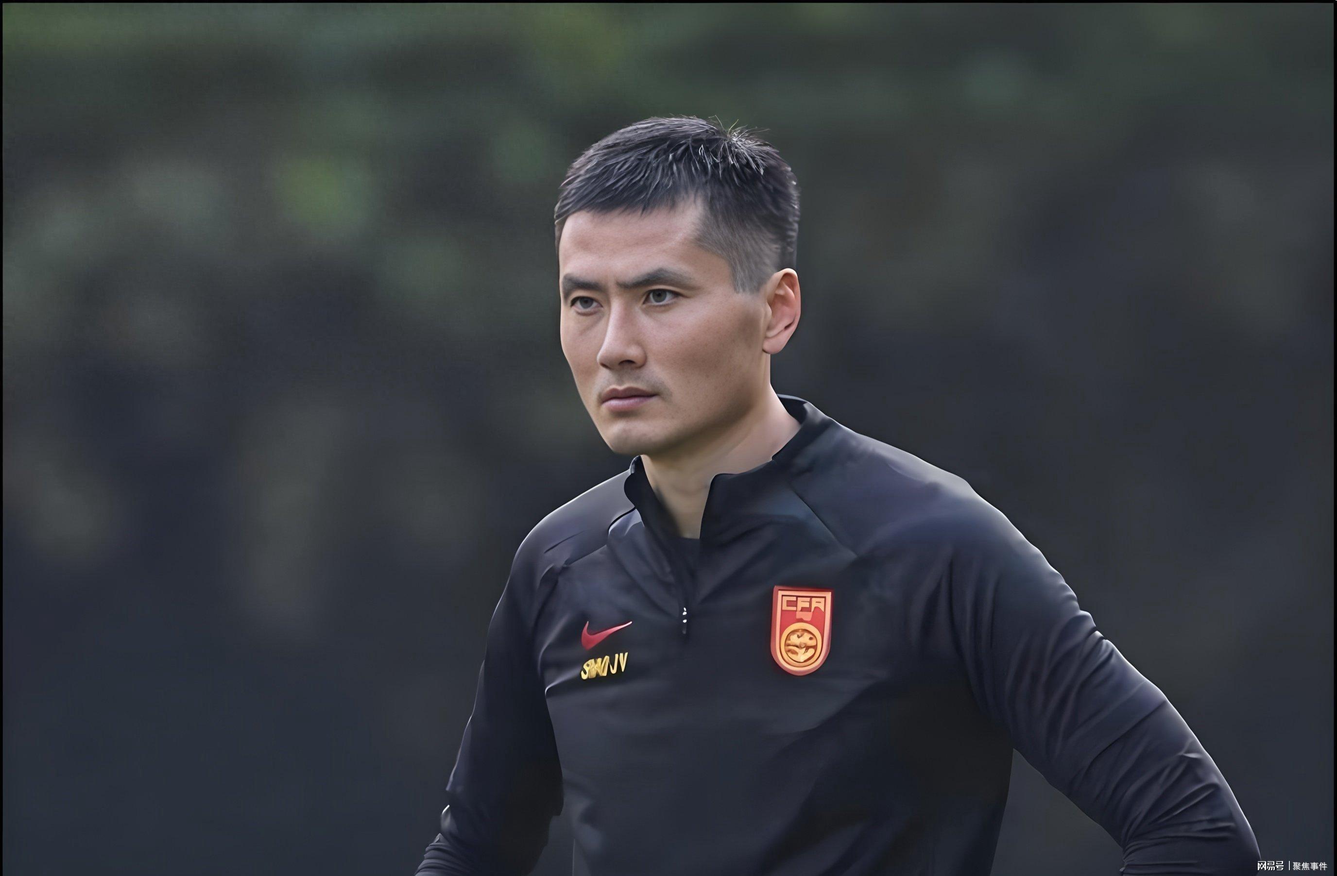 谈球吧邵佳一若下课，谁能接手国足新帅？郑智恐无缘，安东尼奥并非首选
