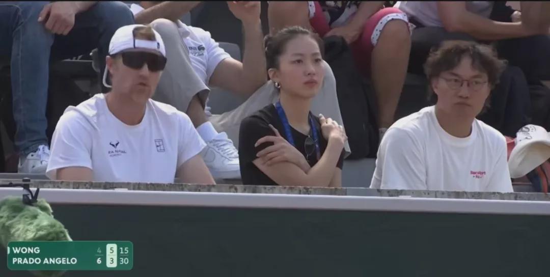 谈球吧网球运动员黄泽林承认与陈奕迅女儿陈康堤分手：结束啦，今后专心打球，“离陈奕迅越来越远了”